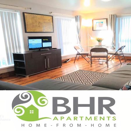 Perfect Central City Location - Parking - 3 Beds - 2 Bedrooms Belfast Eksteriør billede
