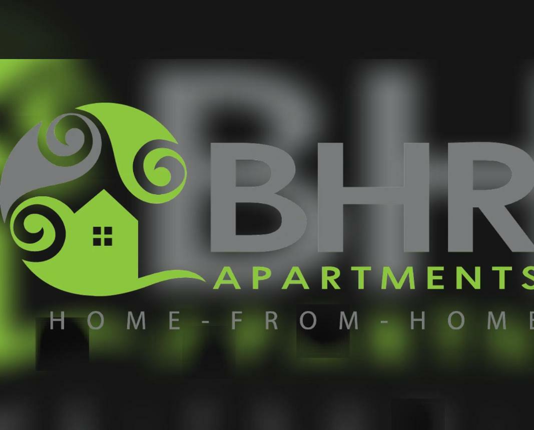 Perfect Central City Location - Parking - 3 Beds - 2 Bedrooms Belfast Eksteriør billede