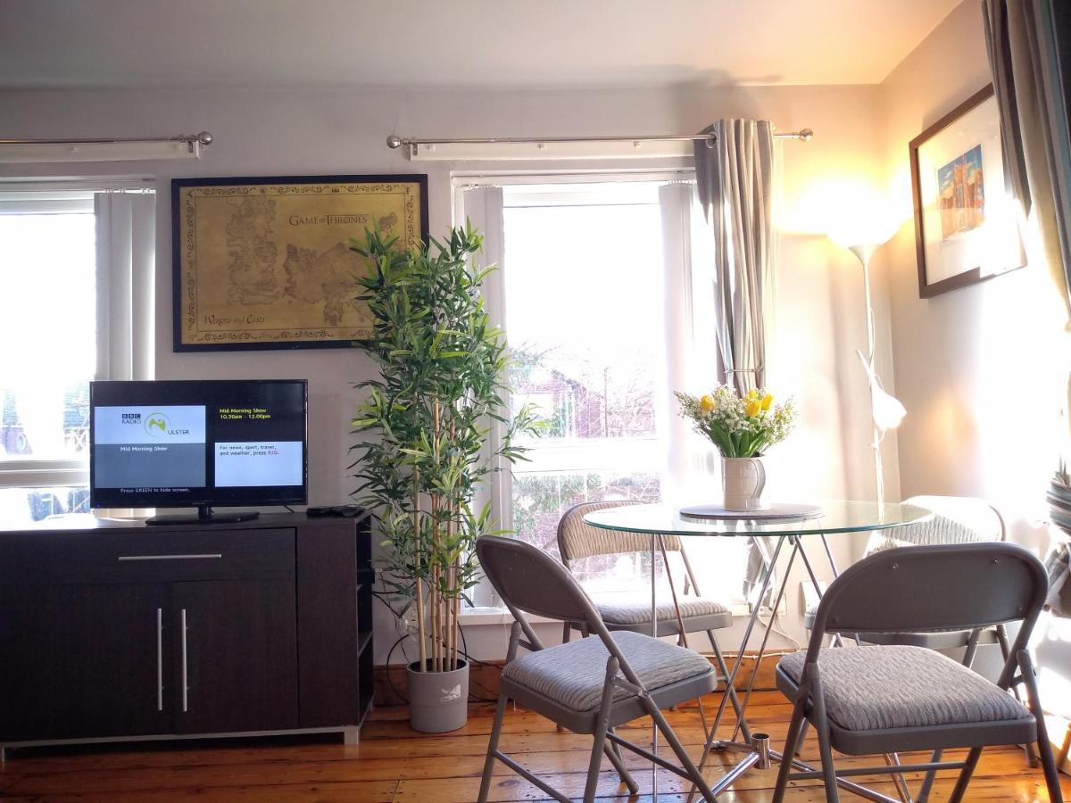 Perfect Central City Location - Parking - 3 Beds - 2 Bedrooms Belfast Eksteriør billede